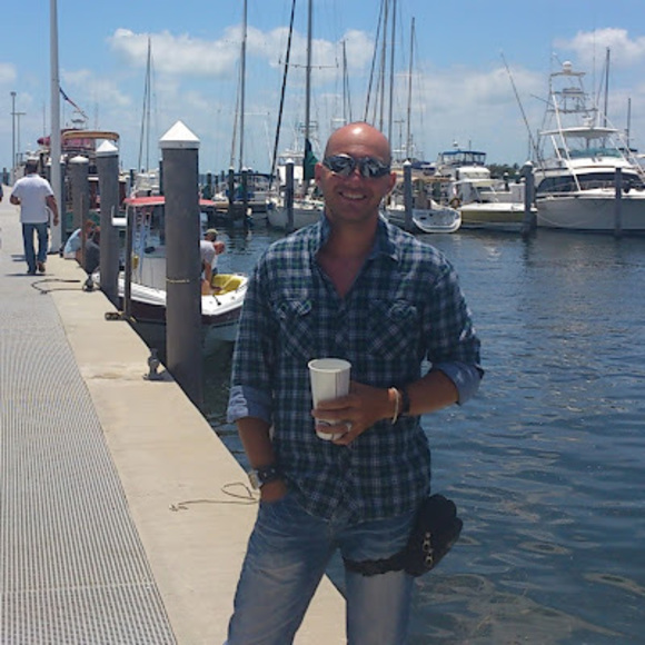 Meet your Posher, Daniel - Picture 1 of 1